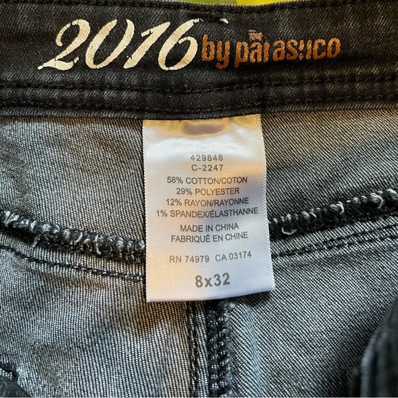 Black wash jeans.  2016 by Parasuco, size 8/32 - Picture 2 of 3
